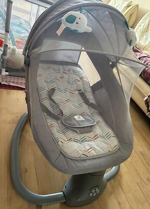 Заколисуючий центр-качель mastela light grey