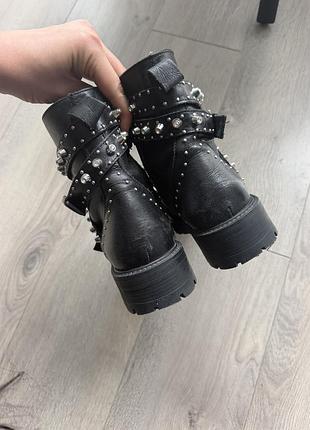 Шкіряні чобітки  zara 3