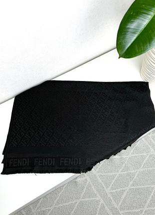 Шарф fendi