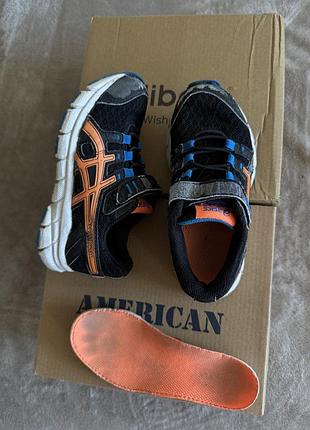 Кросівки дитячі asics 28.5 17.5 см