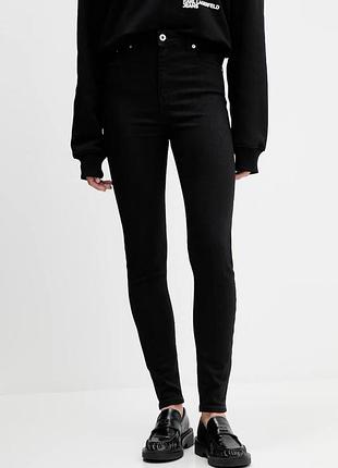 Чорні облягаючі джинси скінні з високою посадкою zara sculpt