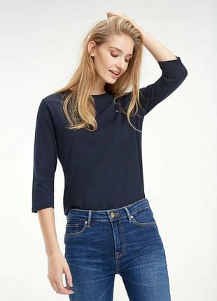 Женский темно-синий лонгслив tommy hilfiger (модель new cody / с вырезом лодочкой и рукавами 3/4 из 100% хлопка