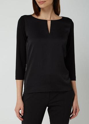 Женская черная блуза от бренда hugo boss crepe-jersey/difenna с круглым вырезом и фурнитурой