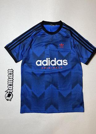 Футболка adidas