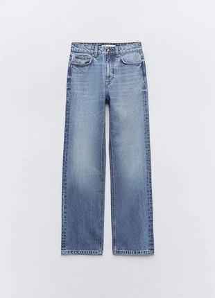 Стильные голубые джинсы прямого кроя zara