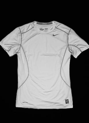 Компресійна футболка nike pro combat для зала тренувань як under armour lululemon gymshark nebbia crossfit gym puma train gorilla wear