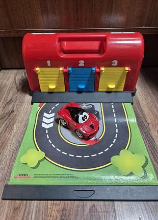 Ігровий набір bb junior ferrari roll-away raceway портативний гараж-трек