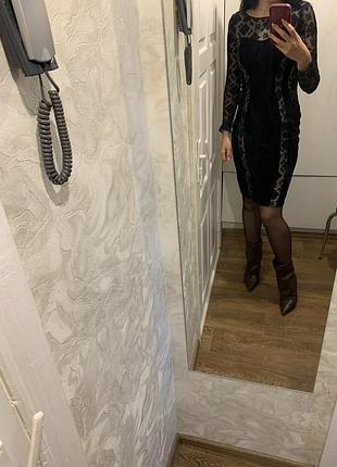 Чорна сукня з мереживом