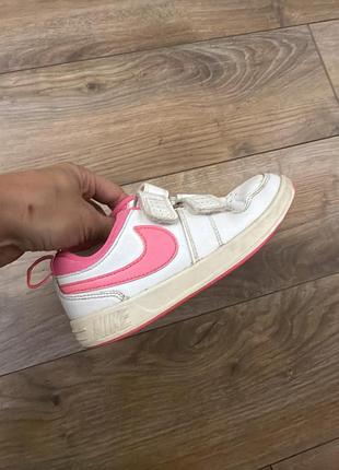 Кросівки для дівчаток nike білі з рожевим