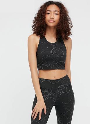 Топ з чашками uniqlo