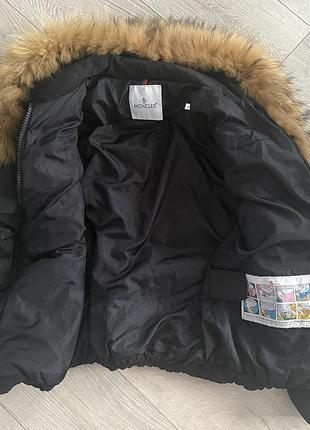 Пуховик жіночий moncler чорний з хутром