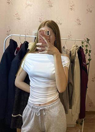 Топ завужений по талії зі зборками shein