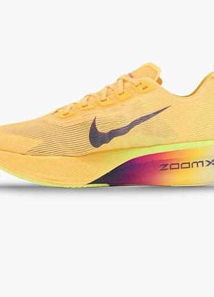 Nike zoomx vaporfly 4