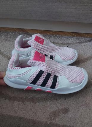 Кроссовки на девочку adidas