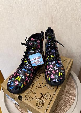 Черевики для дівчинки skechers з метеликами, розмір 37