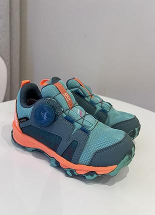 Дитячі трекінгові красівки від adidas terrex