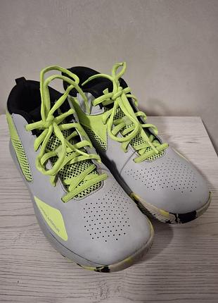 Кросівки чоловічі under armour lockdown 5 halo gray / black / neon green