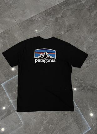 Футболка чоловіча patagonia чорна з принтом