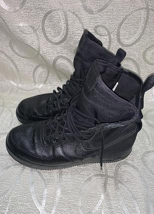 Чоловічі високі черевики, кросівки nike sf air force 1 high (special field) у повністю чорному кольорі (triple black).