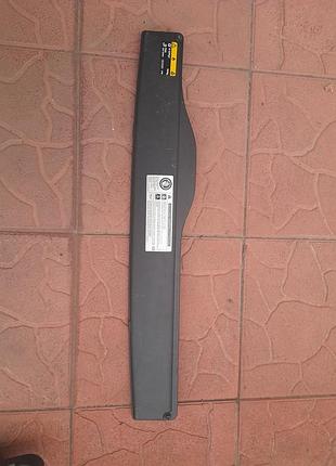 Накладка воздухозаборника верхняя vw 5q0 129 954