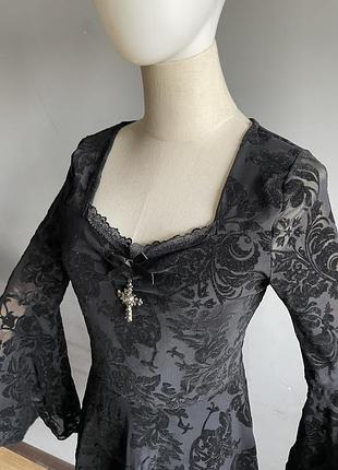 Готична сукня 7