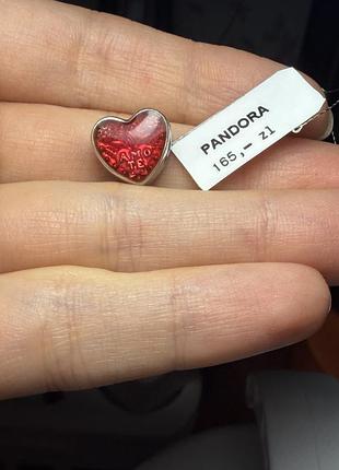 Шарм pandora червоне серце