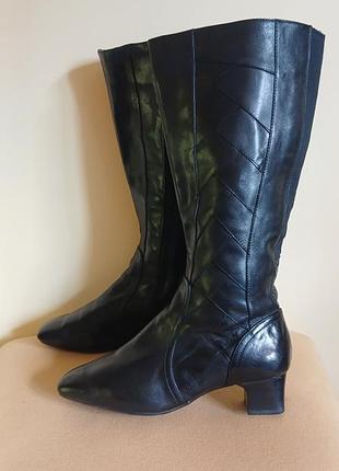 Сапожки, чоботи  жіночі, шкіряні, бренду clarks, розмір 40/6.