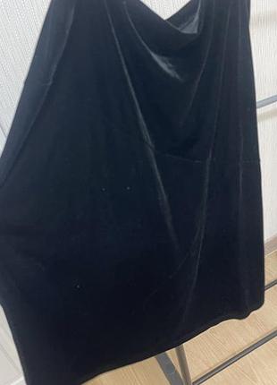 Оксамитова спідниця
