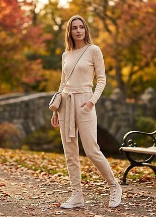 Затишні трикотажні штани leger by lena gercke (about you), німеччина. вовна, кашемір.