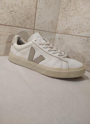 Кросівки жіночі veja w campo chromefree білі