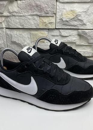 Оригінальні кросівки nike md valiant 2