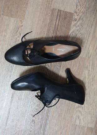 Черевики clarks