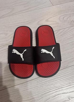 Шльопанці puma чорні з червоним