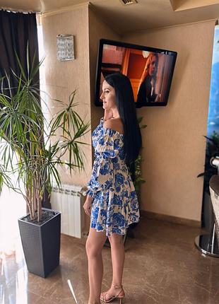 Коротка жіноча сукня goldi з квітковим принтом, з відкритими плечима