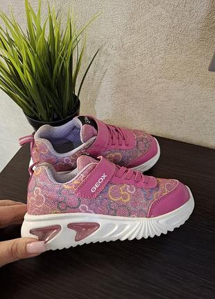 Кроссовки для девочки geox 29р