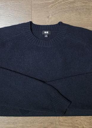 Шерстяной свитер uniqlo.