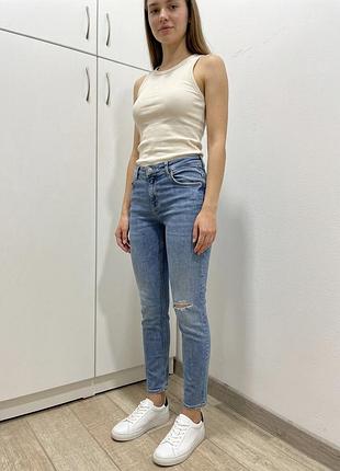 Сині джинси zara  жіночі вузькі  skinny  рвані скіні