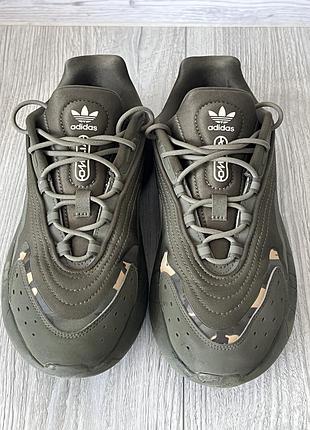 Кросівки,adidas,38 розмір,устілка 24см