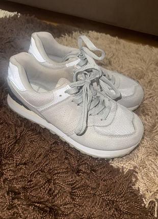 Кросівки new balance