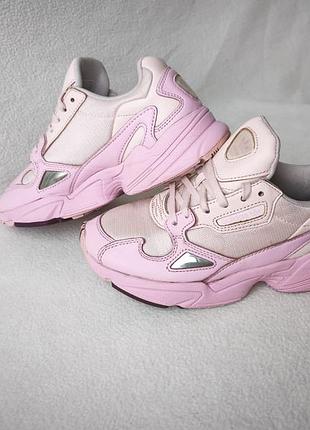 Оригінал! кросівки adidas р. 36,5 устілка 23.5 см