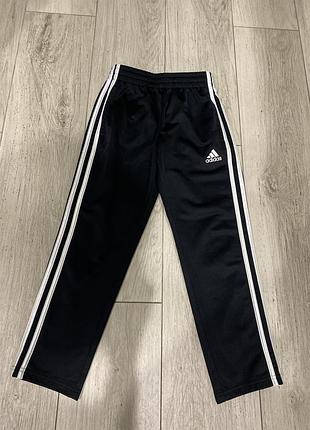 Штани спортивні adidas 7-9 років