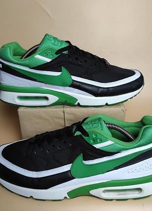 Кроссовки найк nike air max bw rotterdam dj9786-001.
размер 44 длина стельки 28 см.