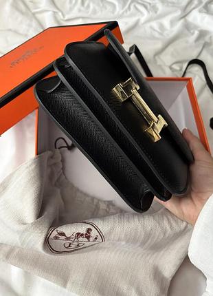 Сумка constance bag in black epsom leather with gold 4