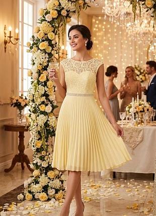 Красива мереживна сукня міді з плісированою спідницею від  bhs 💛💛