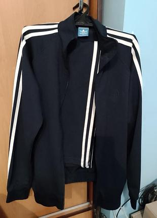 Спортивний костюм adidas