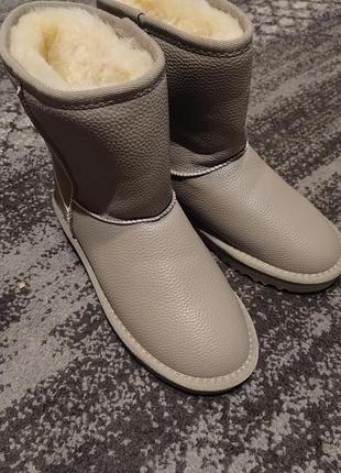 Женские кожаные угги