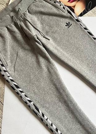 Спортивные штаны adidas 2