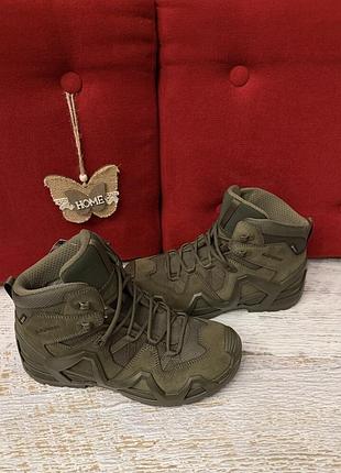 Кожаные фирменные ботинки lowa gore-tex 42р.