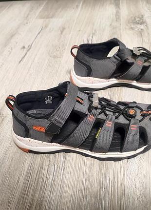 Босоніжки keen