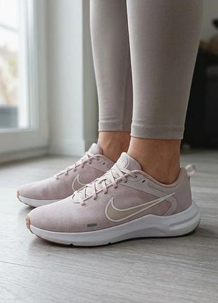 Жіночі кросівки nike